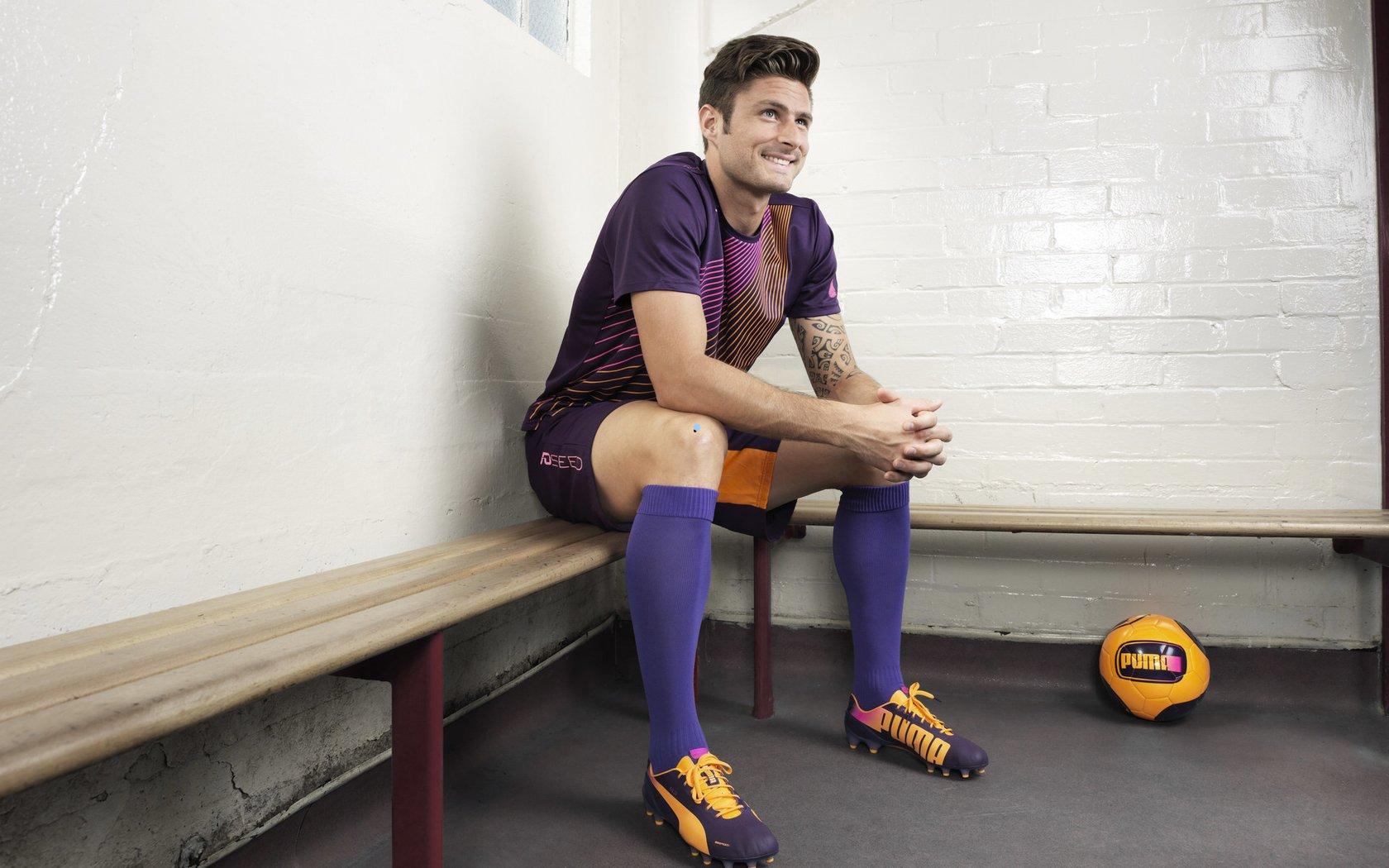 火力全开！巴黎圣日耳曼创历史，成首支欧冠决赛轰入4球法甲球队