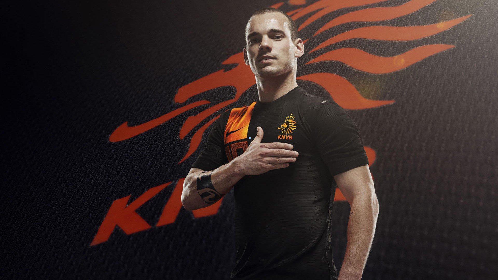  游戏体验-德媒曝卡利亚里瞄准拜仁新星 小伊布 租借 争夺战，多支球队加入竞争